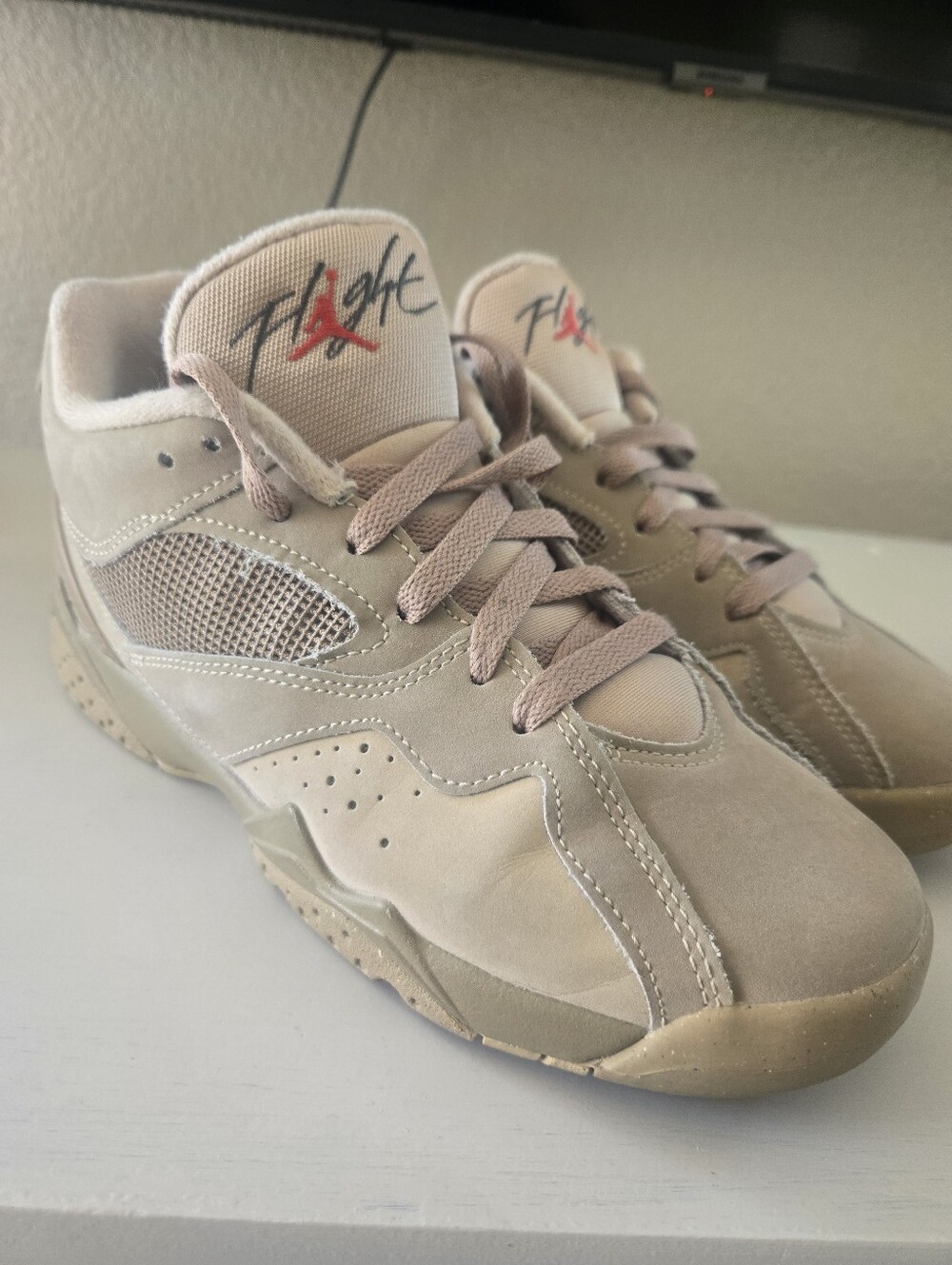 Like New Air Jordan MVP 92 (GS) – Desert Camo / Fire Red – Size 6Y
